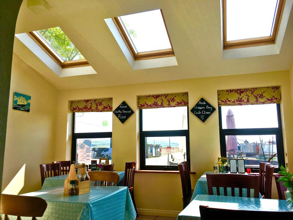 The Pier Bar , Cleggan Bed & Breakfast Exterior photo